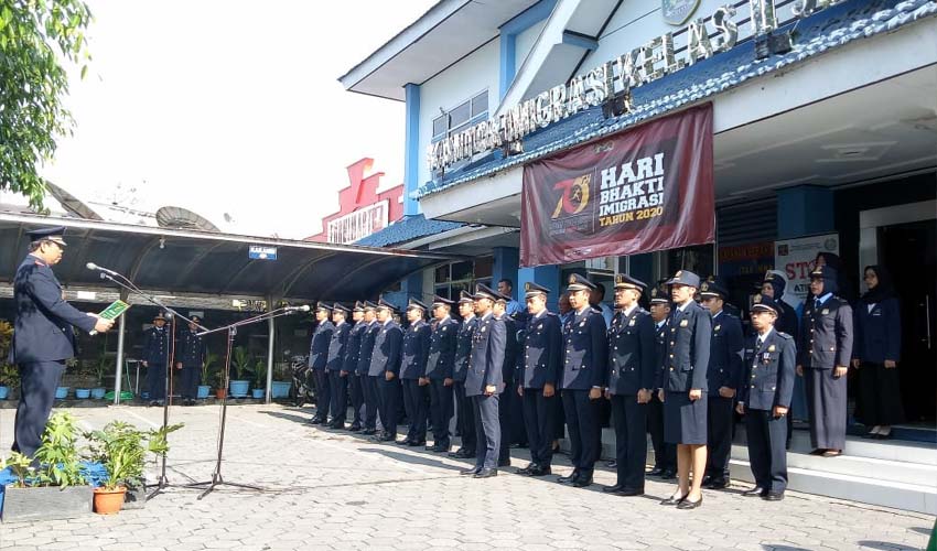 Upacara Peringatan HBI di kantor Imigrasi Kelas II TPI Jember. (ist)