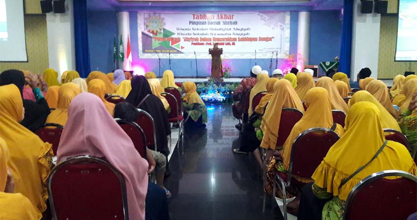 PD Aisyiyah Sidoarjo Wisuda Puluhan Wirausahawati dan Muballighot Perempuan