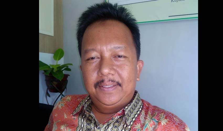 Drs Ahmad Ali MM Kepala MTsN Malang. (sur)