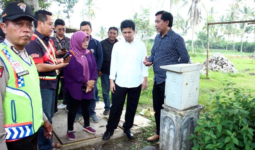 Wagub Jatim Kunjungi Warga Kota Malang yang Terdampak Pipa Bocor, Pastikan Kebutuhan Air Bersih Terpenuhi