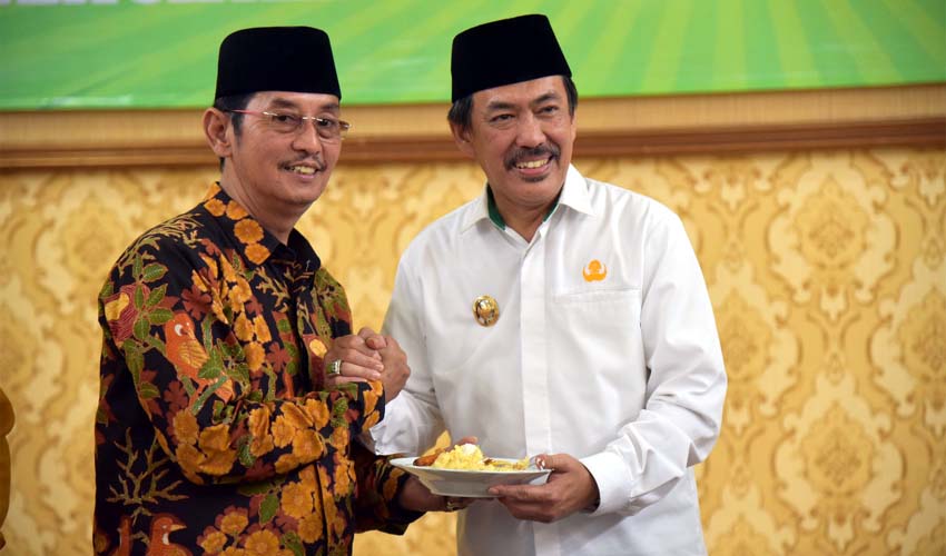PURNA TUGAS - Wakil Bupati Sidoarjo Nur Ahmad Syafuddin menghadiri acara purna tugas Kepala Kemenag Sidoarjo, Achmad Rofi'i di Kantor Kemenag Sidoarjo, Rabu (5/2/2020)