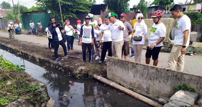 Disambati Kebersihan, BHS Bersihkan Sungai, Fogging dan Gelar Pemeriksaan Kesehatan Gratis