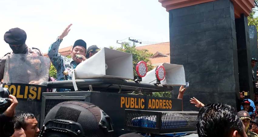 Ribuan Petani Tambak Luruk DPRD dan Pemkab Lamongan, Protes Keras Pengurangan Jatah Pupuk Bersubsidi