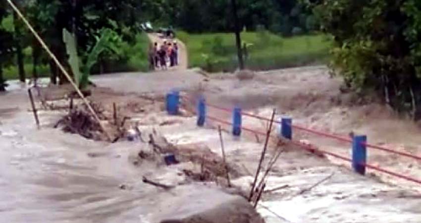 Banjir dan longsor di Desa Tlokoh Kecamatan Kokop