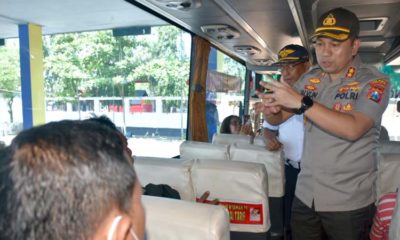 Cegah Virus Corona, Kapolres Trenggalek Pimpin Aksi Bersih di Terminal Bus Surondakan
