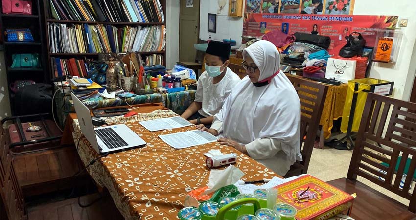 Lawan Covid-19, MTsN 6 Malang Gelar Live Doa Bersama