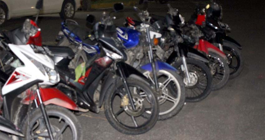 Barang bukti berupa puluhan sepeda motor pejudi diamankan di Polres Jember. (Ist)