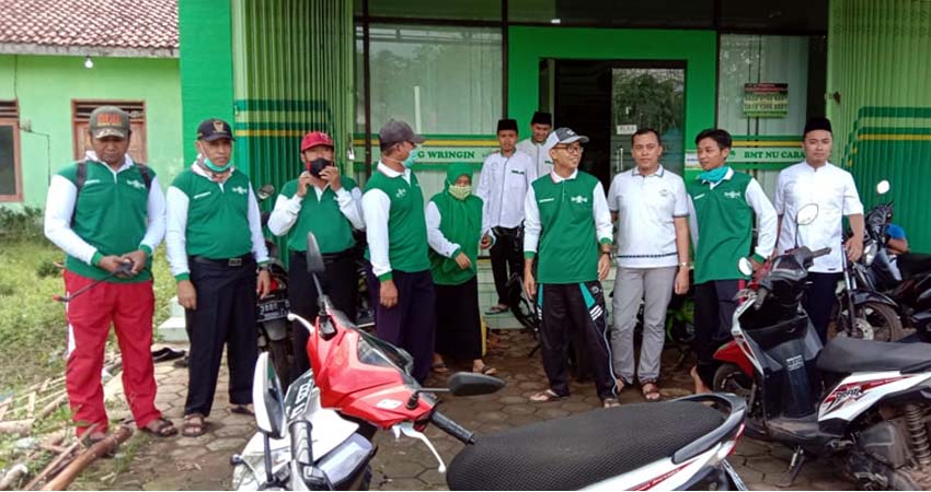 Warga NU Kecamatan Wringin, Semprot Disinfektan Tempat Ibadah dan Ponpes