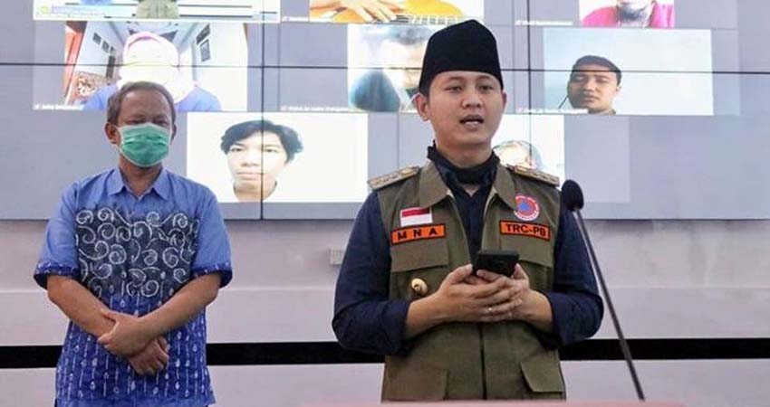 Pers release online Bupati Trenggalek saat mengumumkan pasien 04 negatif Covid-19 di gedung Smart Center. (ist)