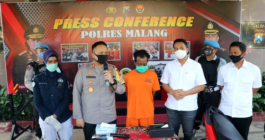 Tersangka M dalam rilis pers Polres Malang Rabu, 13 Mei 2020 lalu. (ist)