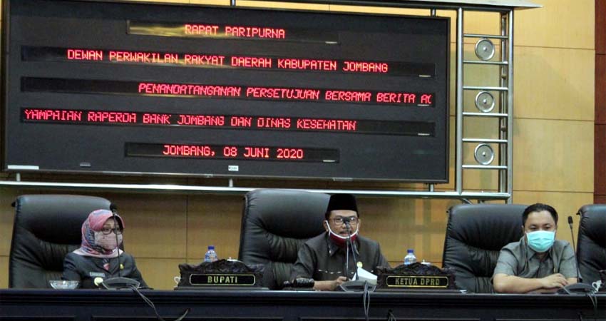 DPRD Jombang Gelar Paripurna, Bahas Raperda Bank Jombang dan Dinkes