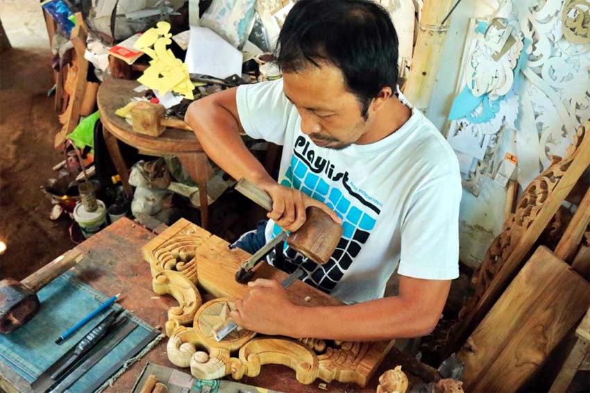 Kerajinan Ukir Kayu Klakah Lumajang Berharap Dukungan Pemerintah