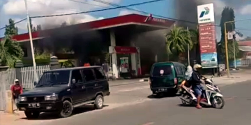 Lagi, Mobil terbakar di SPBU Sotabar