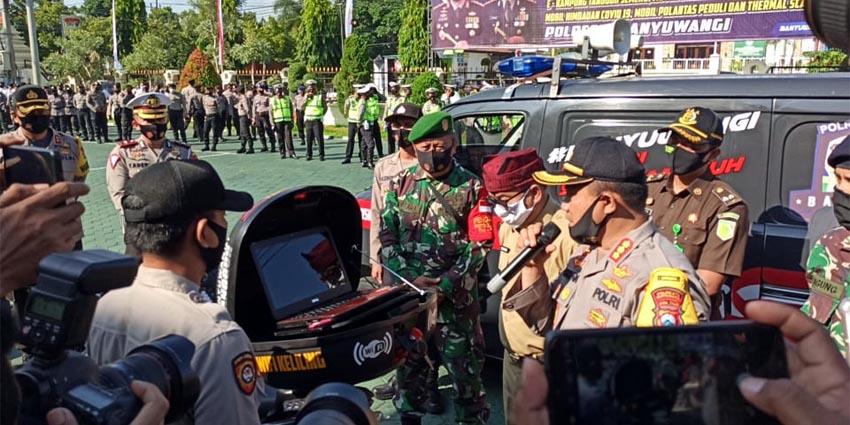 Kapolresta Banyuwangi Kombes Pol Arman Asmara Syarifuddin saat melaunching motor WiFi mobile, bertempat di Mapolresta Banyuwangi, Senin (10/8/2020)