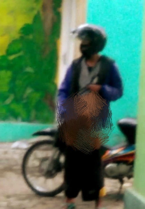 Pelaku pamerkan kemaluan saat beraksi di Jl Cakalang. (ist)