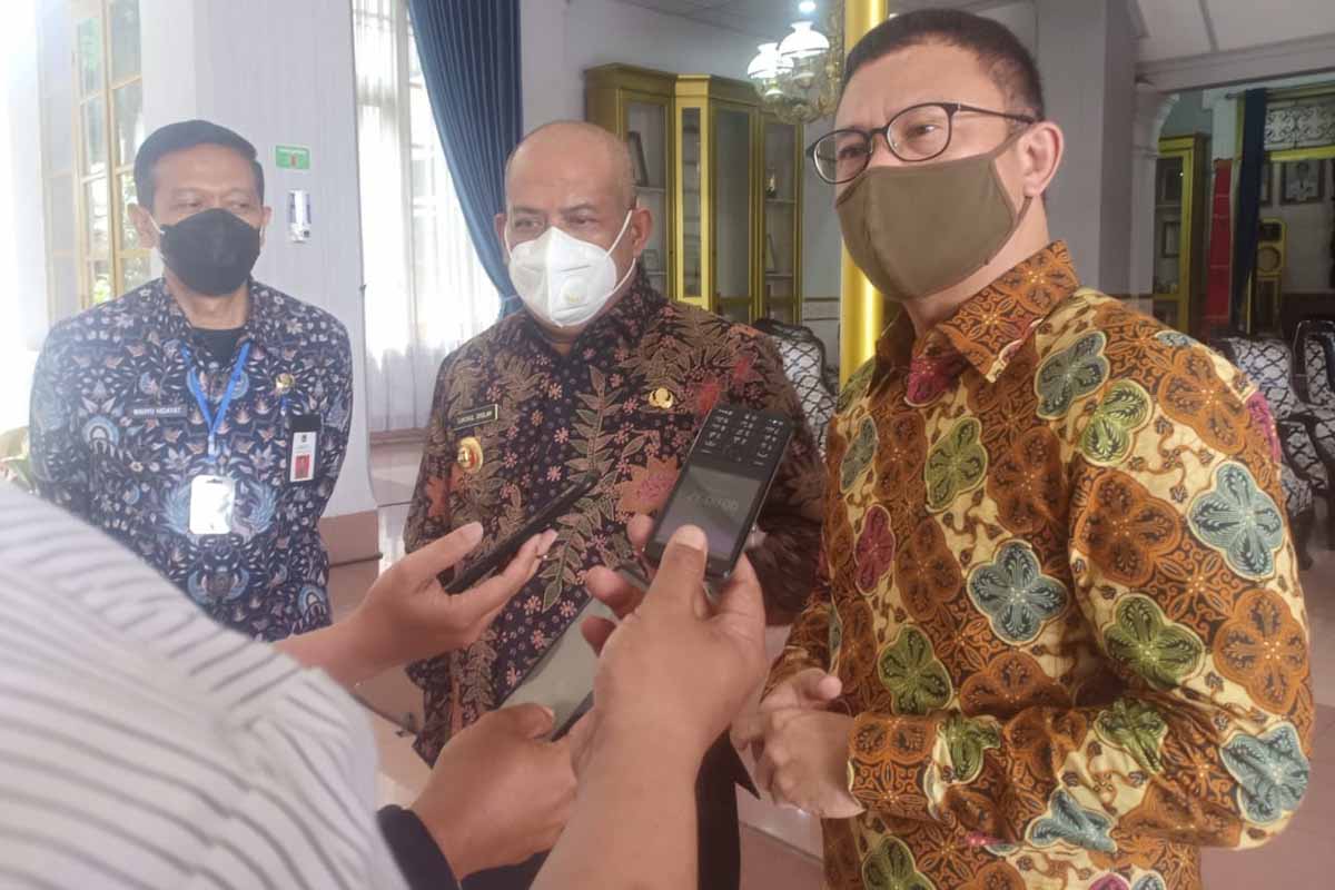 Bidik Pujon Kidul Jadi Perekonomian Digital - Pjs Bupati Malang Terima Kunjungan Asisten Deputi Ekonomi Kemenko