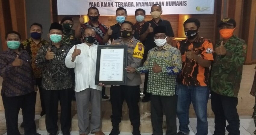 Deklarasi damai yang diselenggarakan Polres Probolinggo Kota bersama organisasi kepemudaan dan organisasi kemasyarakatan.