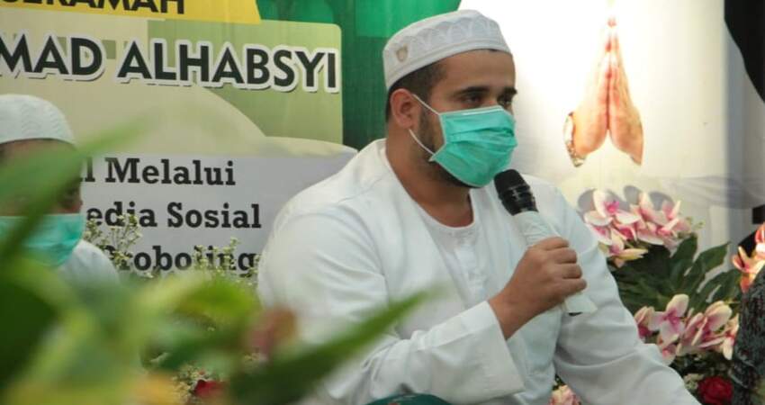 Habib Hadi di acara peringatan maulid Nabi Muhamad yang digelar secara virtual.