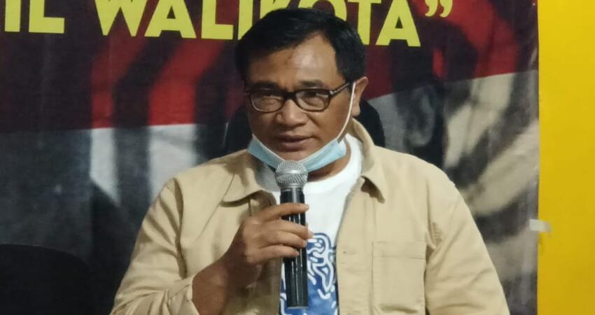Wawali, H. Sofyan Edi Jarwoko, disela acara 'Ngopi Bareng bersama Wawali Kota Malang' di Pujasera Janti.