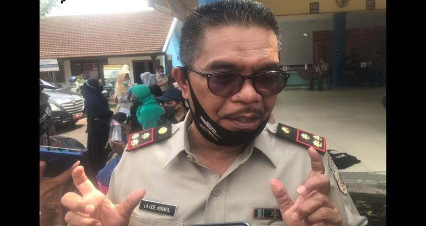 Kepala BPN Kabupaten Malang, La Ode Asrafil saat memberikan keterangan.