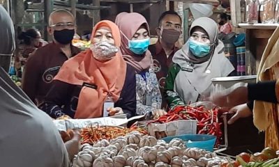 Pantau Harga Sayuran Jelang Nataru, DKUPP Bersama DPKPP Sidak Pasar Tradisional