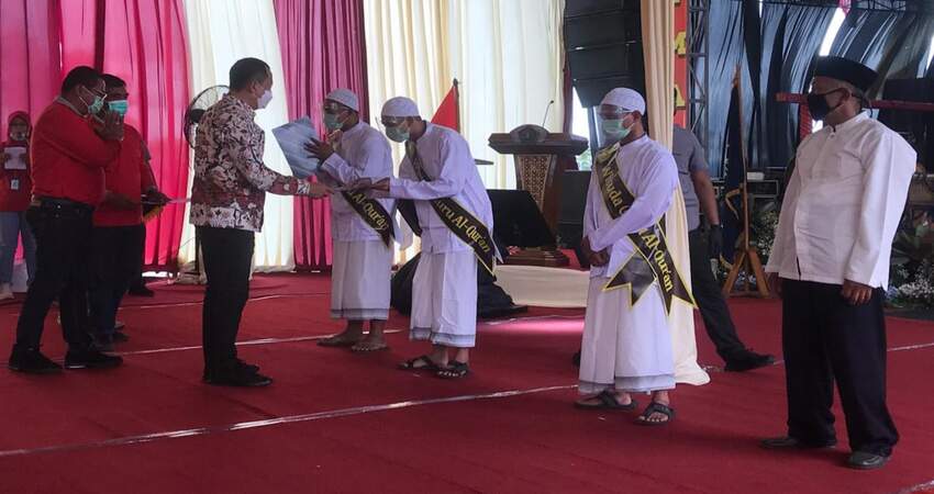 Pelaksanaan yudisium angkatan kedelapan santri yang merupakan binaan Lapas Kelas I Malang.