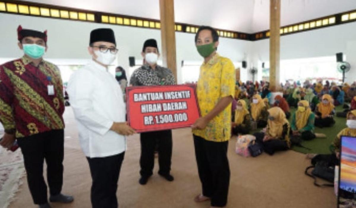 Pemkab Banyuwangi Salurkan Rp 1,65 Milyar Insentif Guru PAUD dan TK