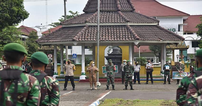 Forkopimda Lumajang Apel Pasukan, Ingatkan Penegakan Disiplin Prokes Agar Tidak Kendor