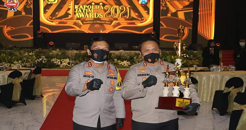 Kapolres Malang Raih Penghargaan Kapolda Jatim Awards 2021 Sebagai Juara Satwil Terbaik