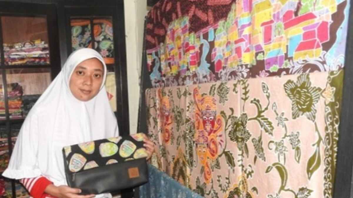 Batik Blimbing Angkat Batik Khas Malangan