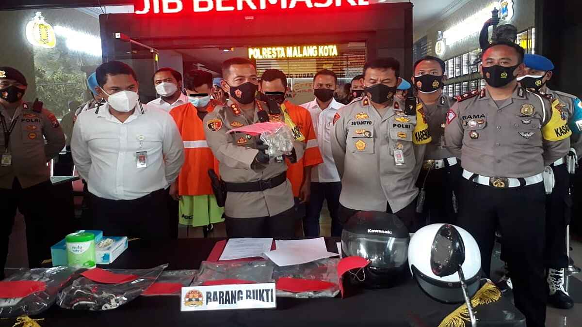 Gara-Gara Aksi Balap Liarnya Dihentikan, Lempar Kaca Mobil Polisi