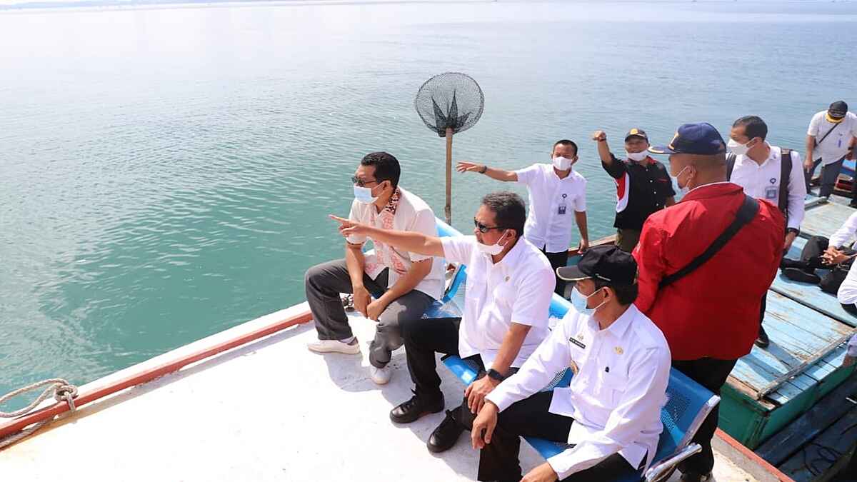 Menteri Trenggono Targetkan Lombok Sebagai Pusat Budidaya Lobster