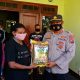 Polres Jombang Bantu Mahasiswa Papua di Masa Pandemi Covid-19