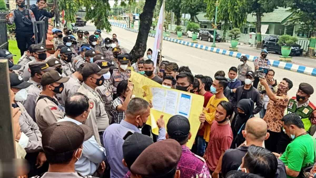 Pulau Kangean Tak Merata Tersentuh Listrik, Formaka Luapkan Aspirasi ke DPRD Sumenep