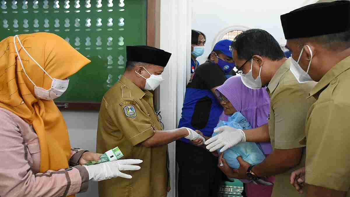 Dana Ramadan Bersama Rakyat Berasal dari Zakat Mal Bupati Situbondo