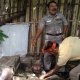 Petugas Kecamatan dan Desa Tinjau Pompa Peninggalan Belanda yang Dikabarkan Mengeluarkan Sumber Air Panas