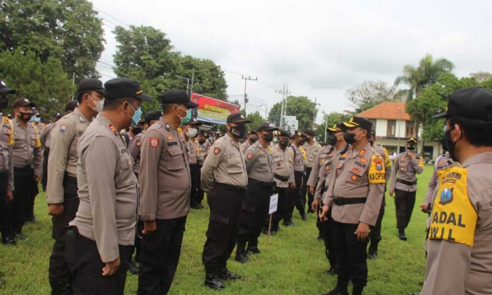 Amankan Pelaksanaan Pilkades Serentak, Polres Bondowoso Diback Up Penuh 11 Polres Sekitar