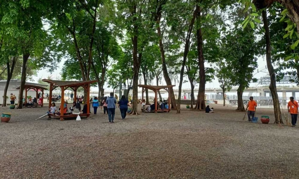 Pemkot Surabaya Mulai Buka Tempat Hiburan Pantai Kenjeran