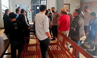 Tuntut Penyelesaian Pembangunan Lahan Relokasi, Puluhan Pedagang Luruk UPT Pasar Kota Batu