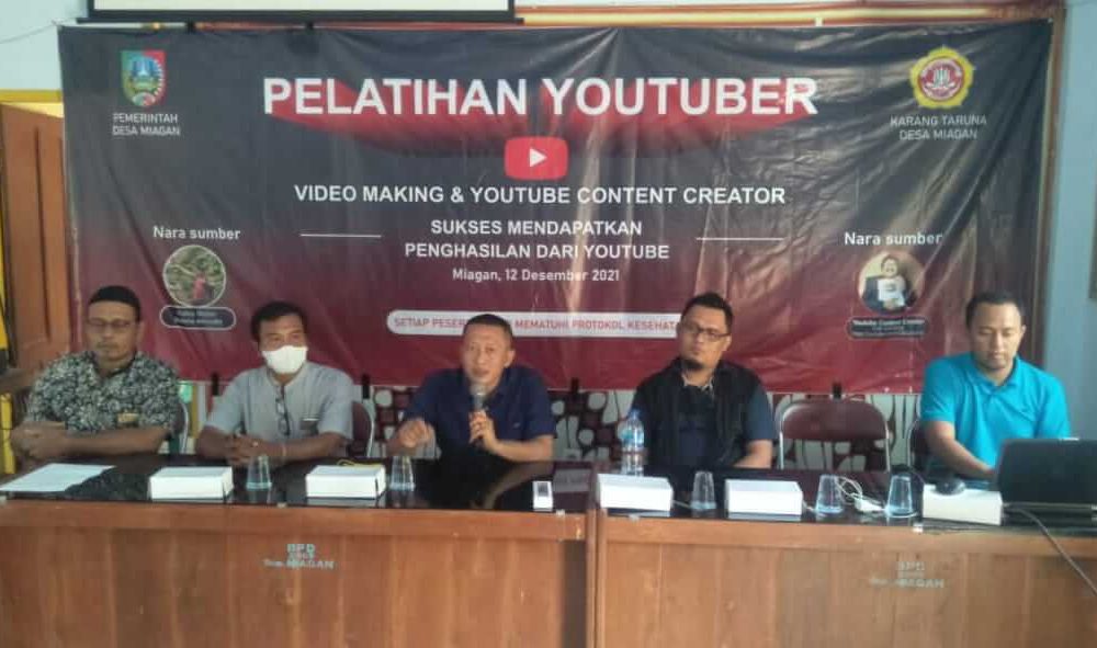 Pemdes dan Katar Miagan Jombang Gelar Pelatihan Sukses Mendapatkan Penghasilan dari Youtube
