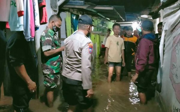 Ratusan Rumah di Tiga Desa Besuki Situbondo Terendam Luapan Sungai Jumain