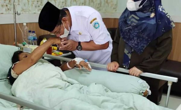 Kembalikan Esensi Peringatan Hari Ibu, Bupati Yuhronur Ajak Sungkem ke Ibu