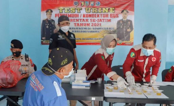 Sopir Bus berikut Kru di Terminal Kepuhsari Jombang jadi Sasaran Tes Urine