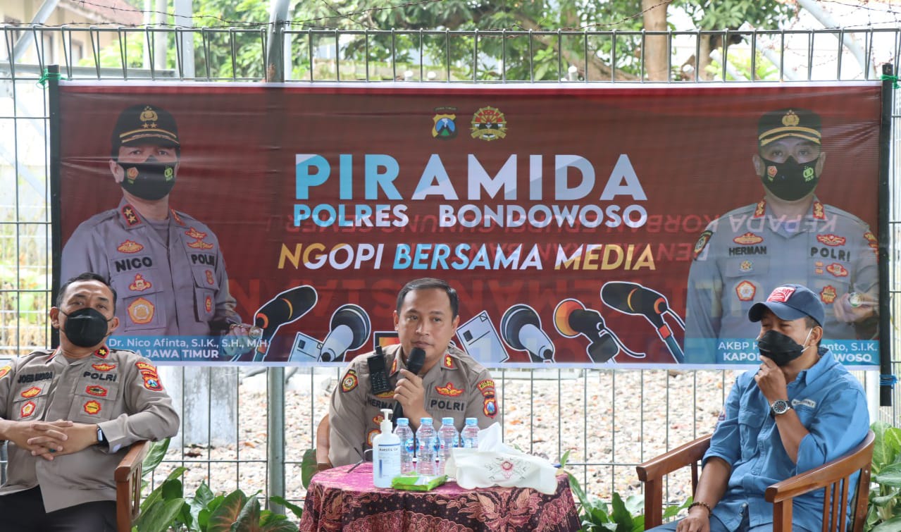 Gelar Piramida, Kapolres Herman beri Apresiasi Terhadap Kontrol Sosial Wartawan Bondowo