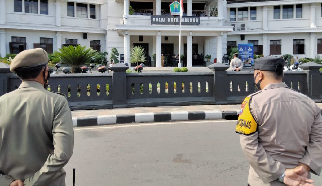 Gelar Apel Pamor Keris, Wali Kota Malang Ingatkan Peningkatan Kesadaran Patuh Prokes