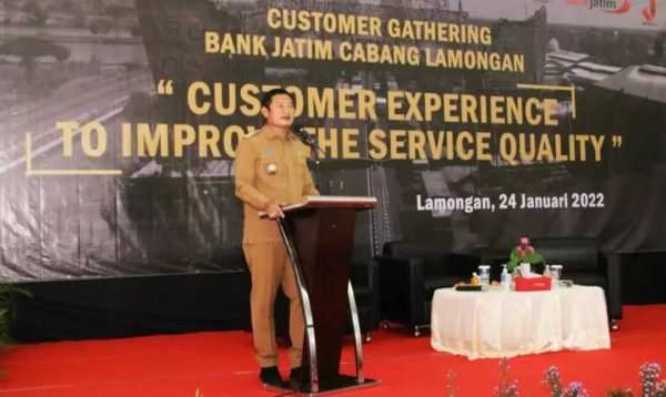 Tingkatkan Kualitas Layanan, Bupati Yuhronur Hadiri Customer Gathering Bank Jatim Lamongan