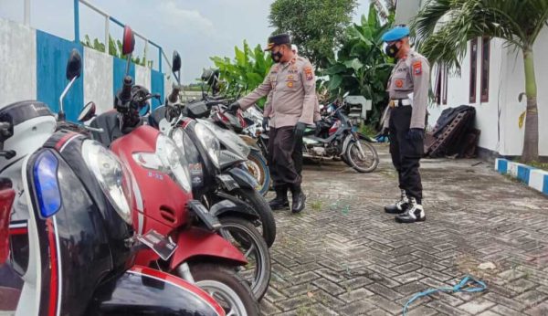Diduga Hendak Balap Liar, Puluhan Motor dan Knalpot Brong Diangkut Petugas Satlantas Trenggalek