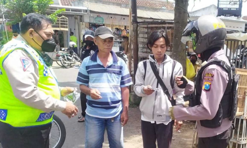 Sasar Pasar Burung Kepanjen, Tim Pamor Keris Polres Malang Jaring 35 Orang Tidak Bermasker