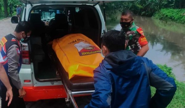 Mayat Tanpa Identitas Mengapung di Sungai Singkil Sidoarjo