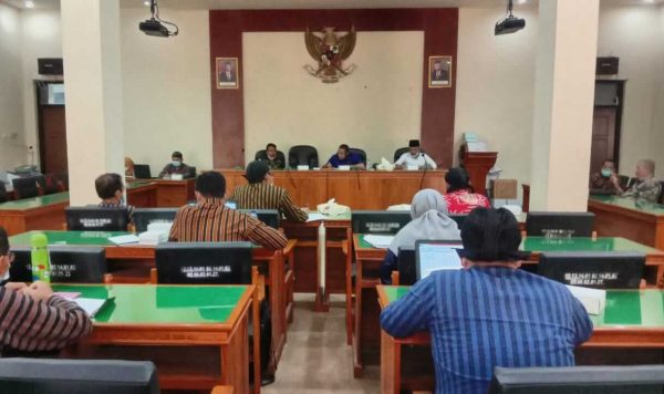 Komisi II DPRD Trenggalek Tekankan Peningkatan Pendapat Asli Daerah kepada OPD Mitra